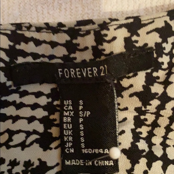 FOREVER 21 career blouse - Picture 6 of 6